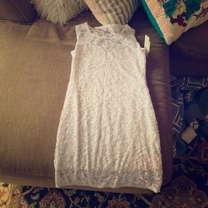 Great dress for graduation and formal events!